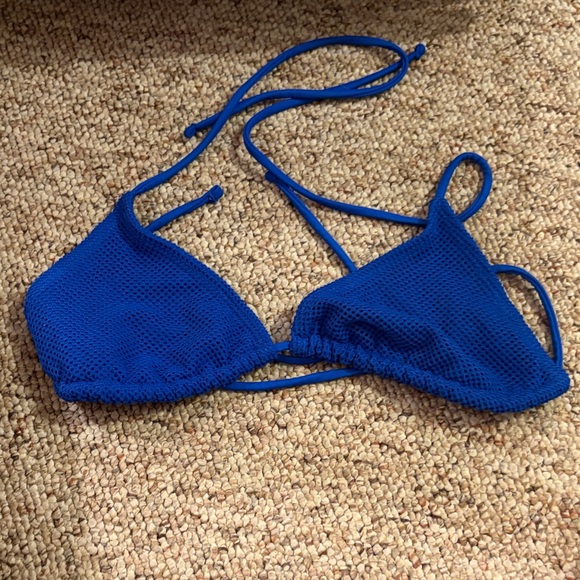 No Boundaries Vibrant Blue Bikini Top - Picture 1 of 2